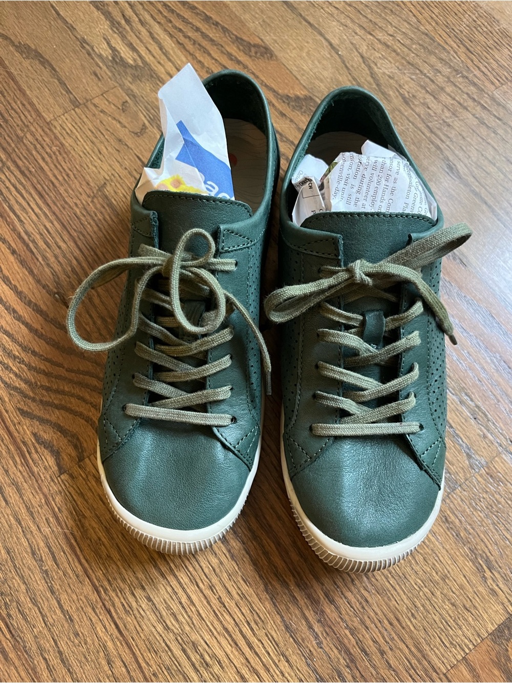 Softino Fly London Green Leather Lace Up Sneakers Sz 40 Comfort Support Walking